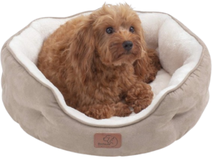 Dog bed is made of durable suede and super soft luxury Sherpa, which can be used in winter and summer. The raised 6" edges around can bring warmth and safety to pets.